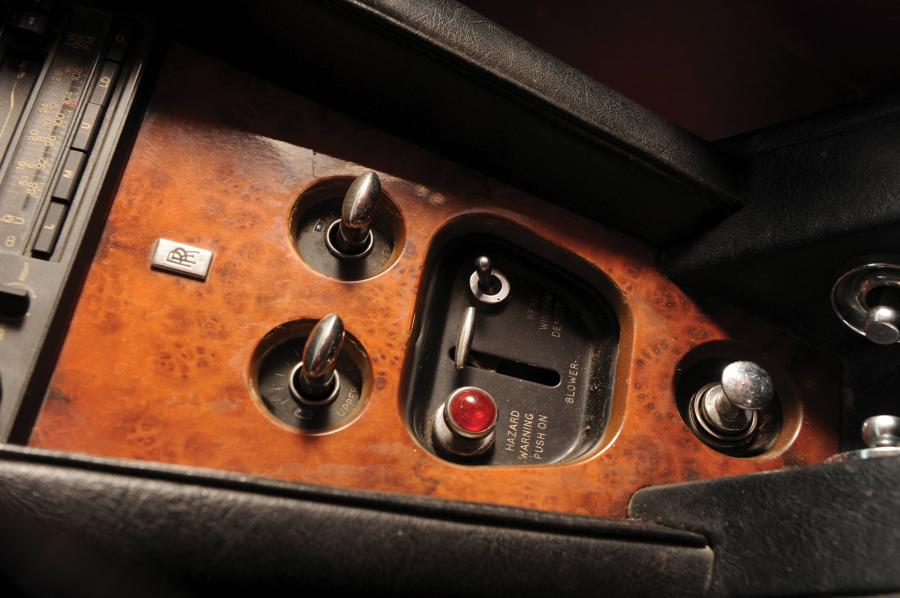  Rolls-Royce Silver Shadow II Saloon 1978 года  (фото 3 из 9)
